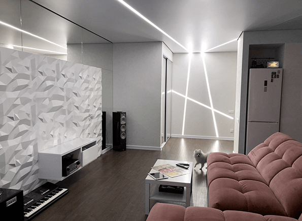 Світлова лінія у стіні